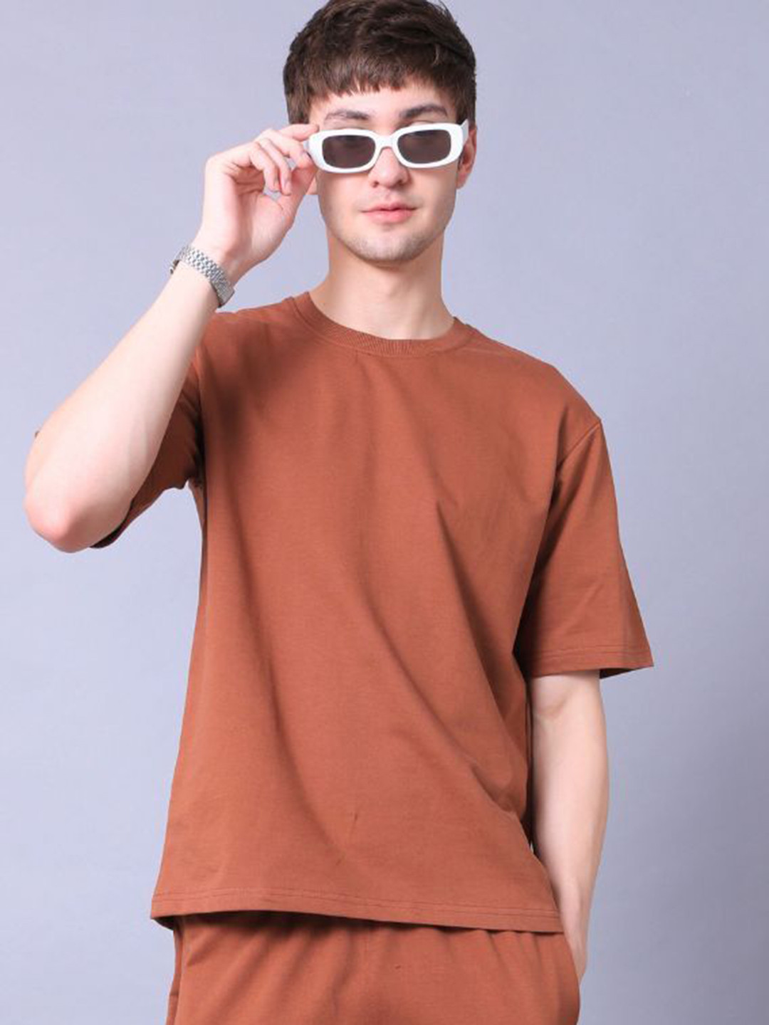 Lazy Lush Men Solid Crop Round Neck T-shirt