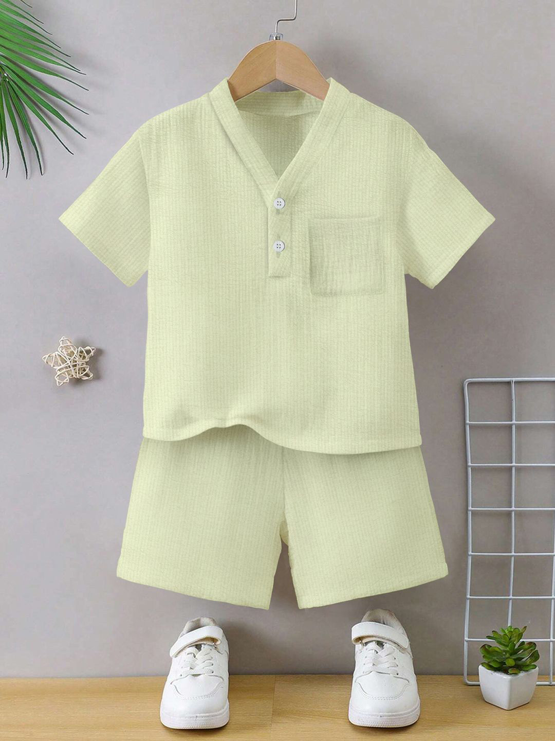 YK Boys Self Design T-shirt With Shorts