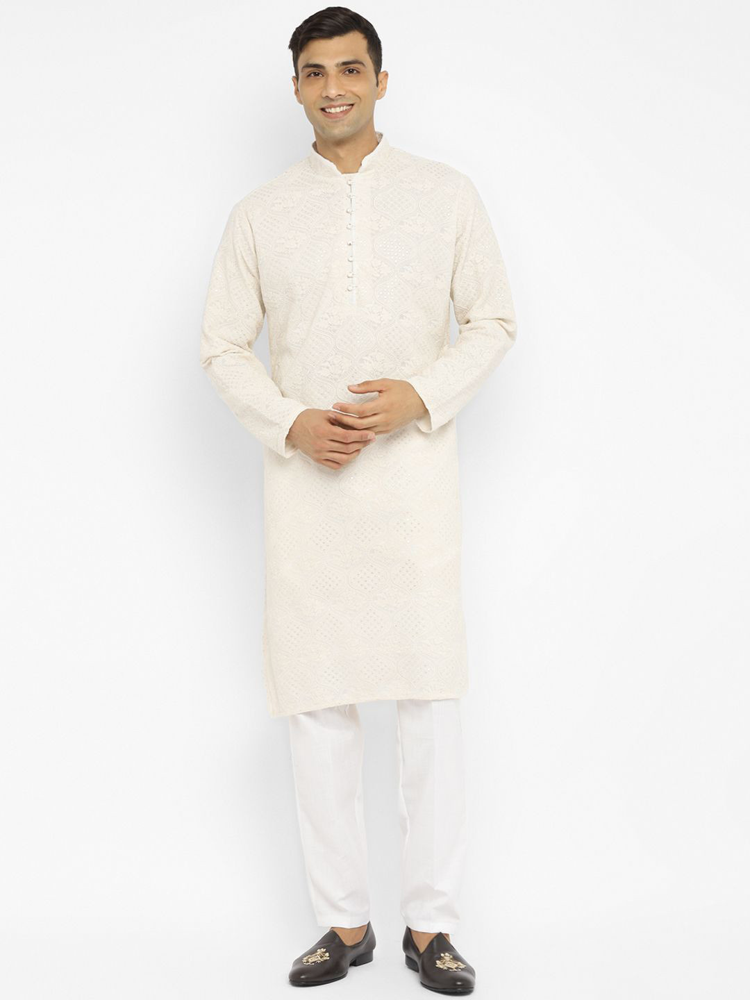 Devyom Ethnic Motifs Embroidered Mandarin Collar Sequinned Georgette Kurta With Pyjamas