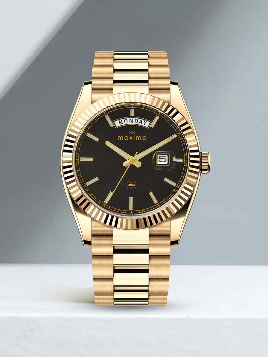 maxima Men Brass Dial & Stainless Steel Bracelet Style Straps Analogue Watch 69103CMGY