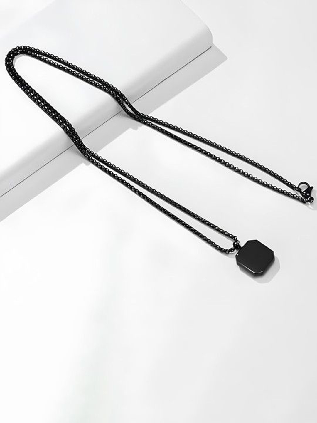 Ringzinnie Pendants with Chains