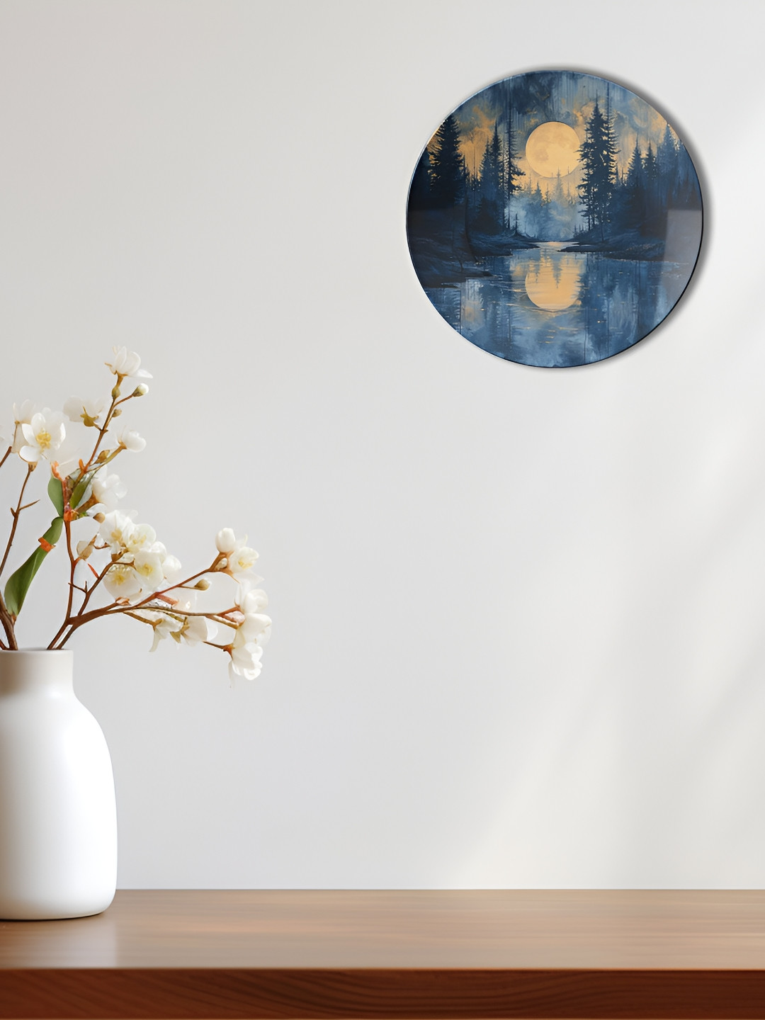 THE QUIRKY HOME Full Moon's Embrace Crafted Ceramics Glossy Hanging Hall Wall Plates-8In