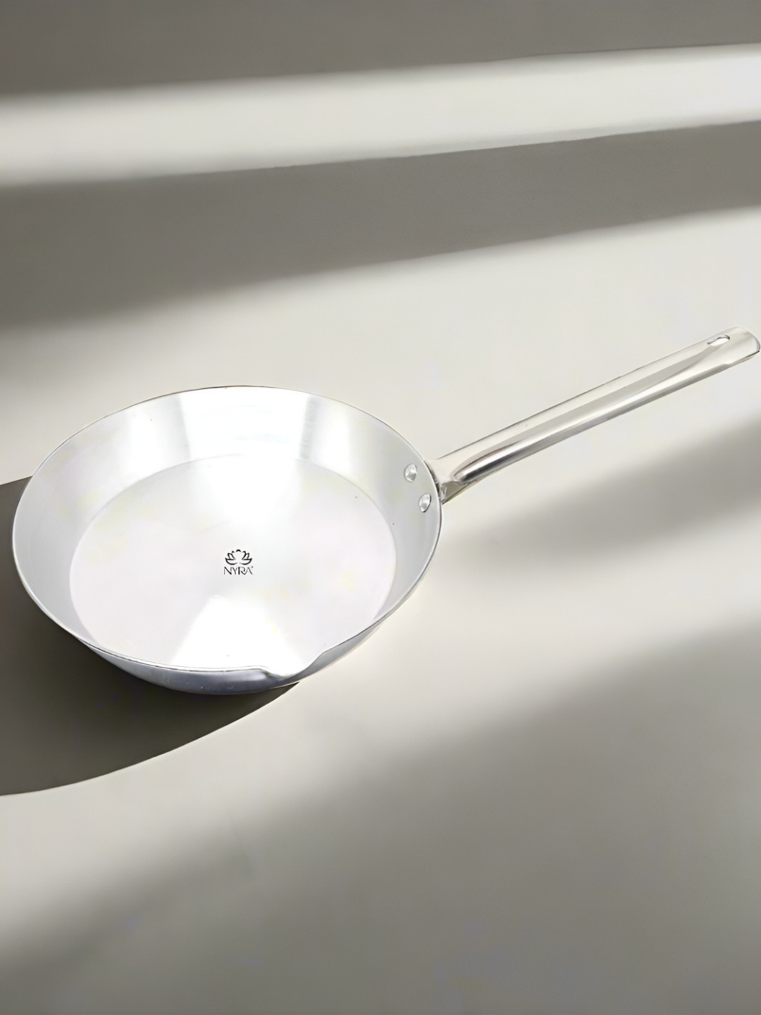 Nyra Kitchenware Silver Toned Aluminium Fry Pan With Stainless Steel Handle