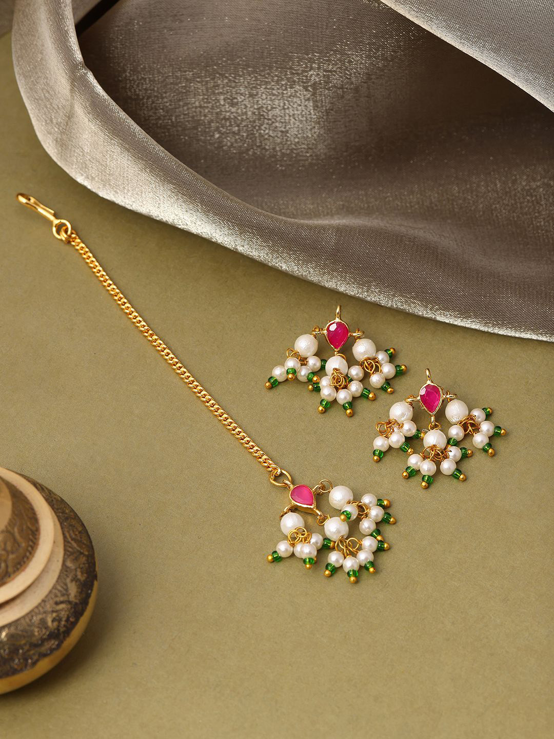 Ruby Raang Girls Gold-Plated Kundan-Studded & Pearls Beaded Tear Drop Shaped Jewellery Set