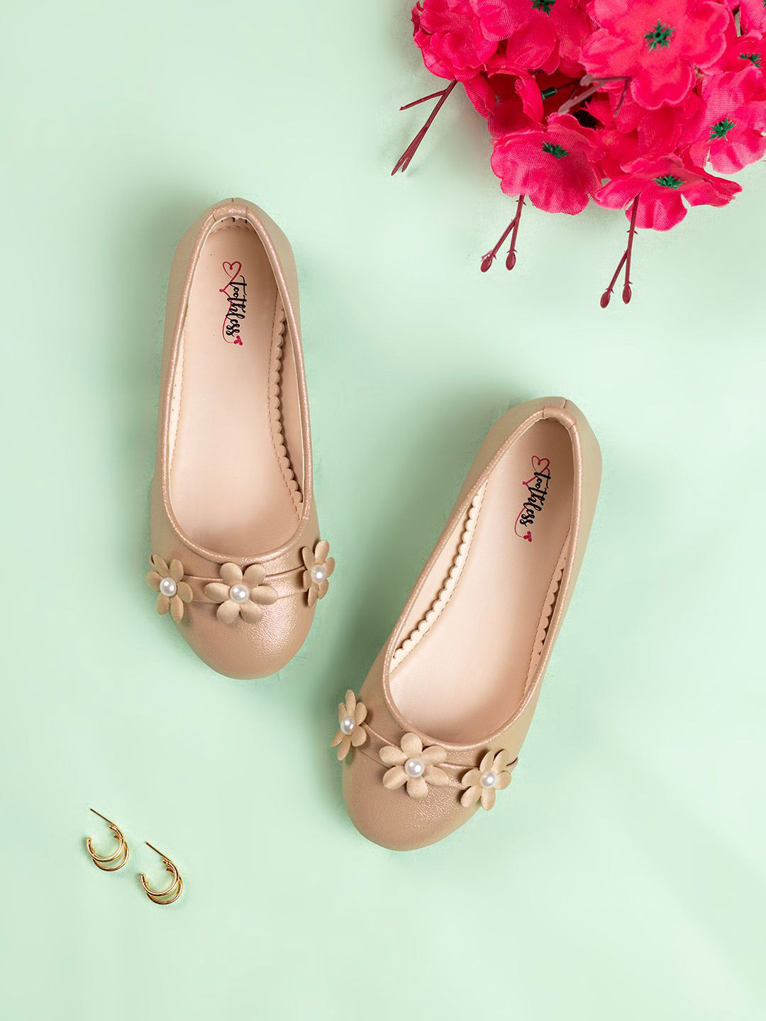toothless Girls Metallic Beige Ballerinas