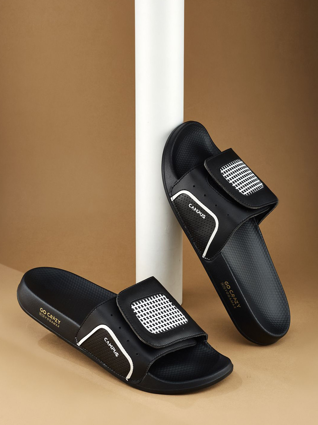 Campus Men SL-461 Self Design Sliders