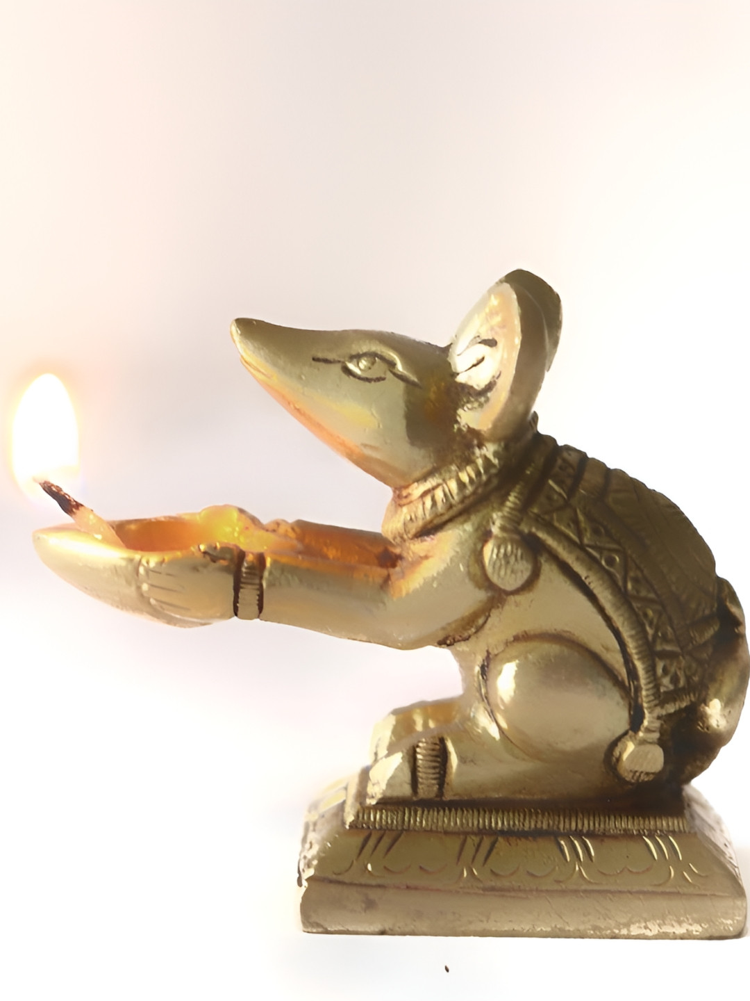 The Spiritual Living Textured Rat Diya