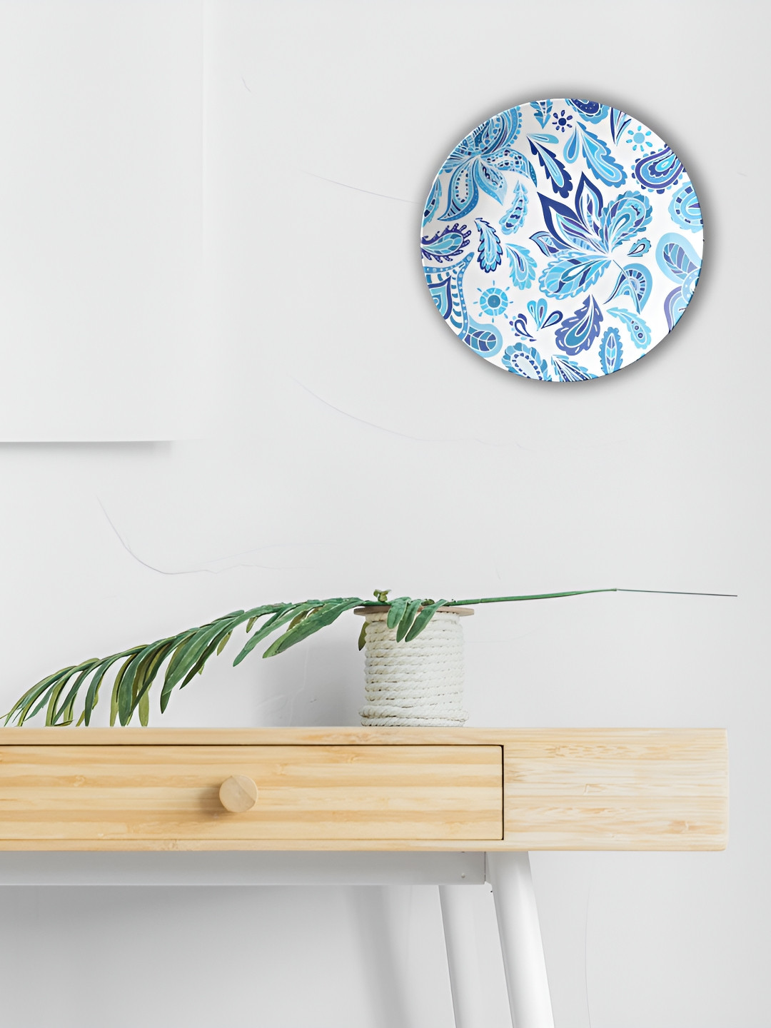 THE QUIRKY HOME A Boho Chic Ceramic Floral Glossy Hanging Hall Wall Plates-10In