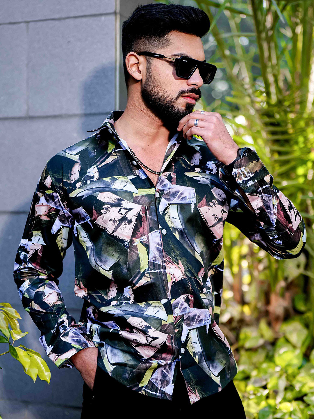 Foomer Abstract Printed Spread Collar Standard Cotton Casual Shirt