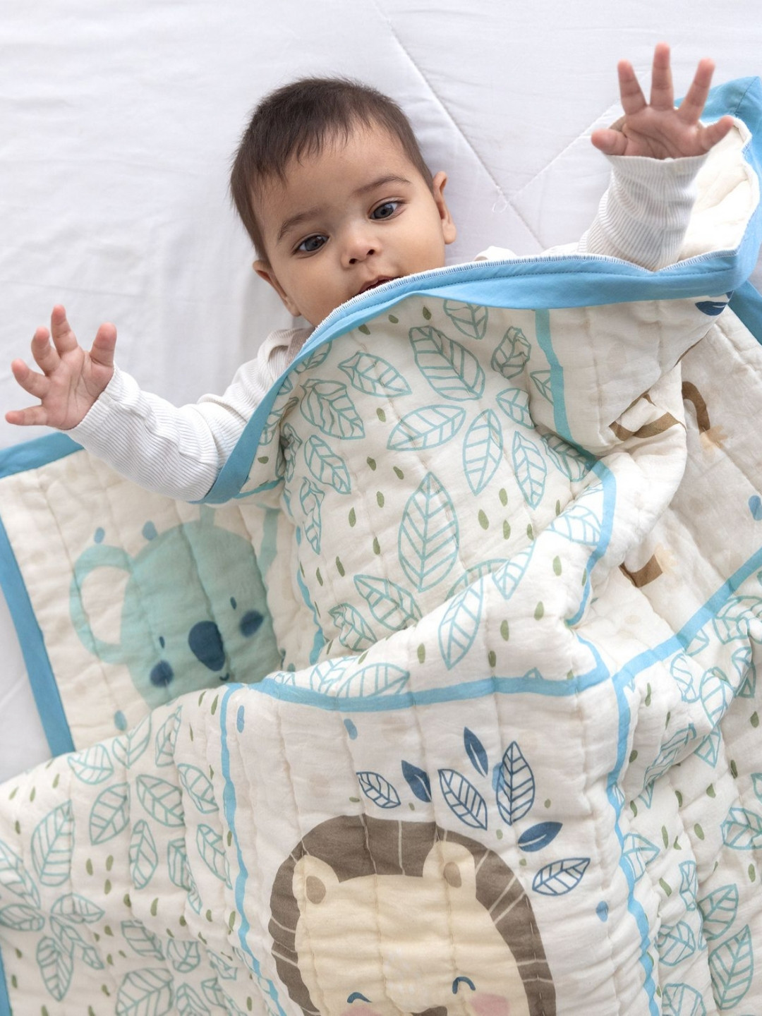 TIDY SLEEP White & Blue Cartoon Characters Mild Winter 210 GSM Single Bed Blanket