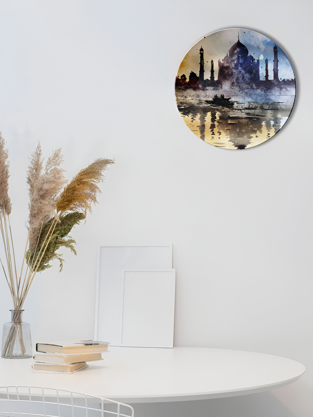 THE QUIRKY HOME Symbol of Love Crafted Ceramics Glossy Hanging Hall Wall Plates-10In