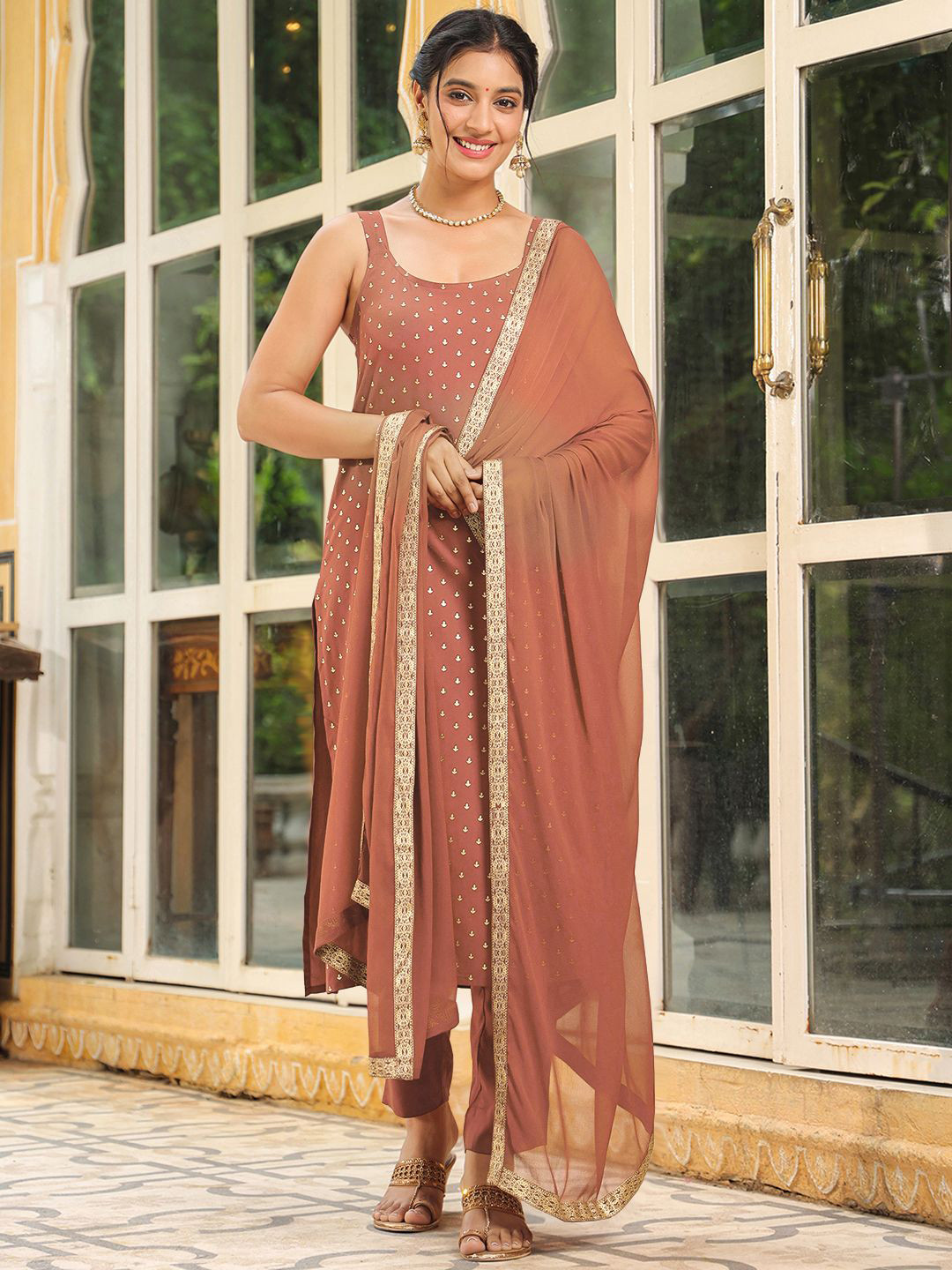 Janasya Floral Printed Square Neck Sleeveless Straight Kurta With Trousers & Dupatta