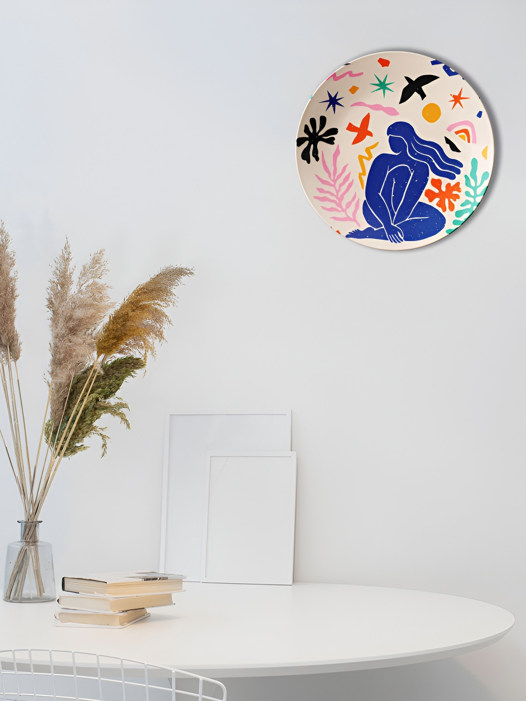 THE QUIRKY HOME Body Positive Beauty Crafted Ceramics Glossy Hanging Hall Wall Plates-8In