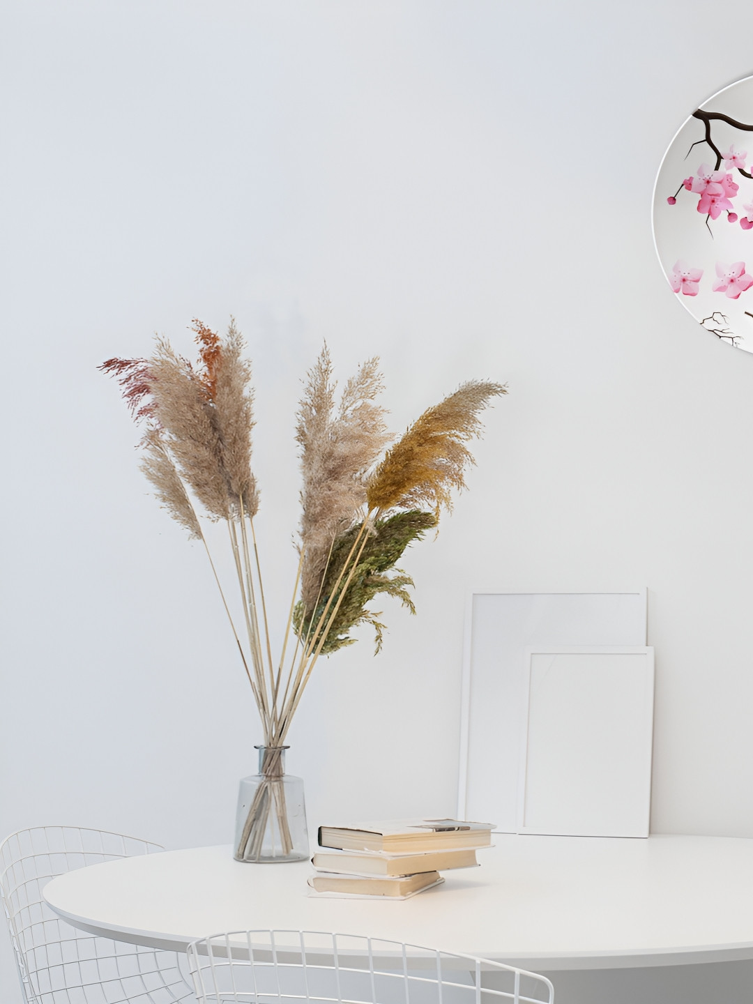 THE QUIRKY HOME A Blooming Beauty Ceramic Floral Glossy Hanging Hall Wall Plates-10In