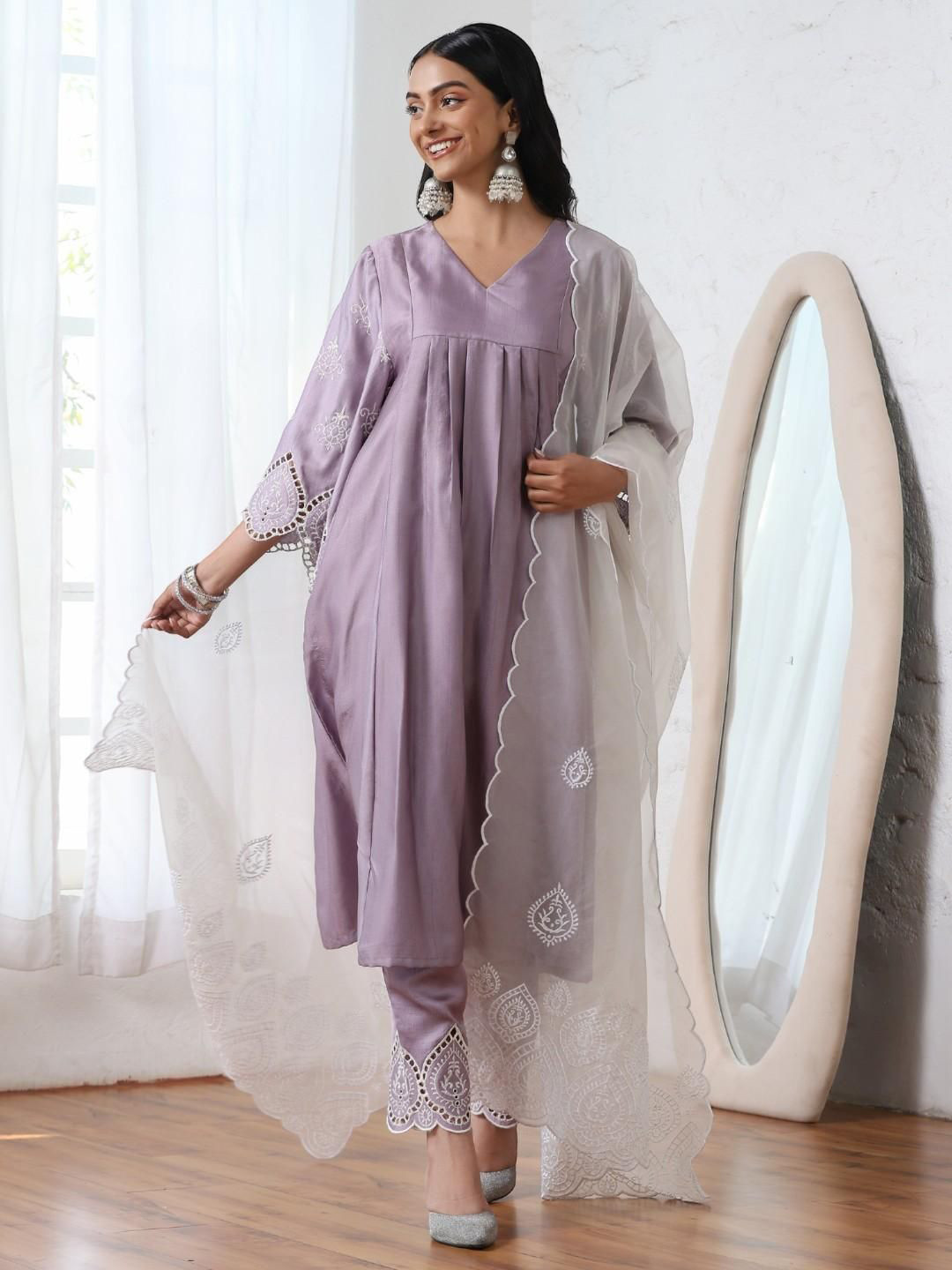 Swtantra Kashmiri Sleeves Empire Thread Work A-Line Kurta With Trousers & Dupatta