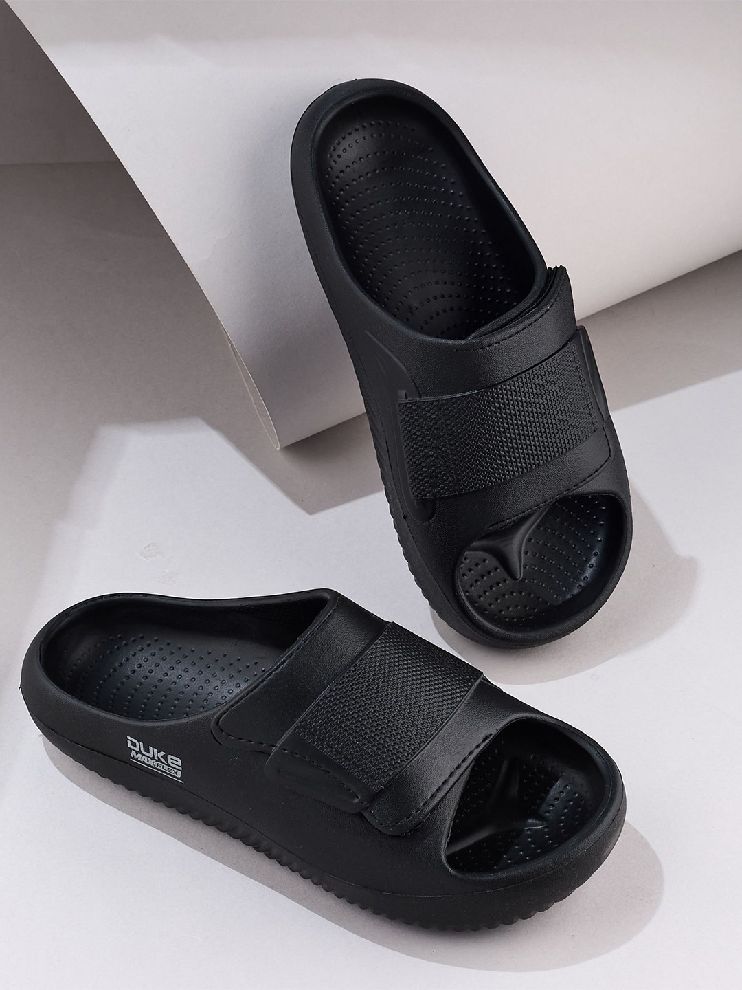 Duke Men Sliders