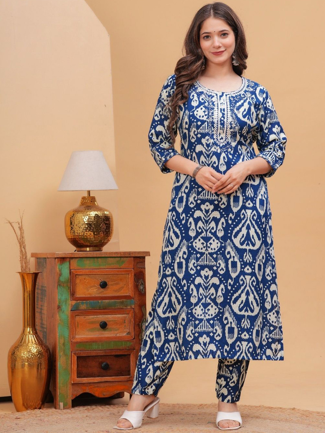 Fashion4word Ethnic Motifs Printed Round Neck Pure Cotton Kurta with Palazzos