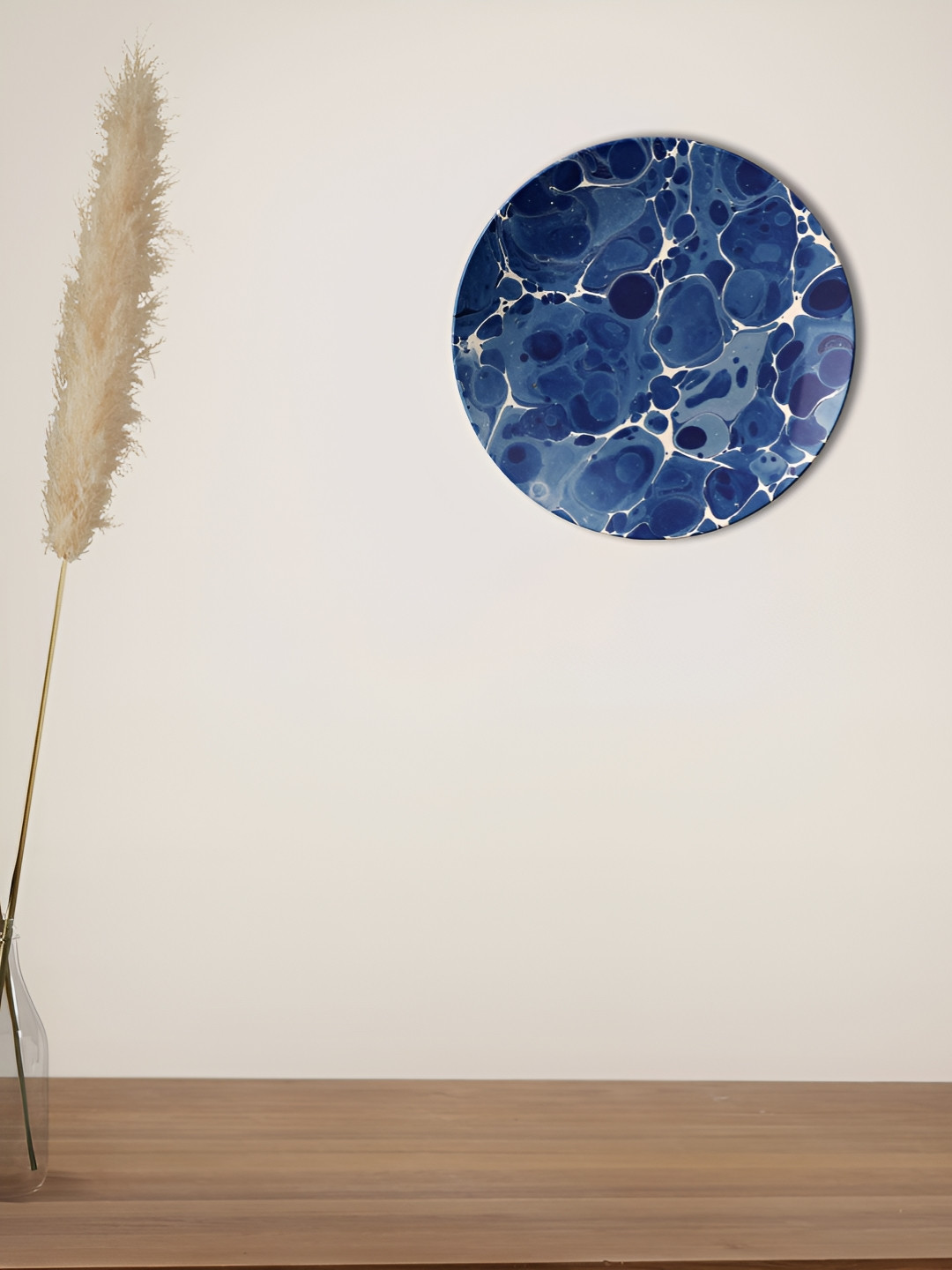 THE QUIRKY HOME Whimsical Waves Crafted Ceramics Glossy Hanging Hall Wall Plates-8In