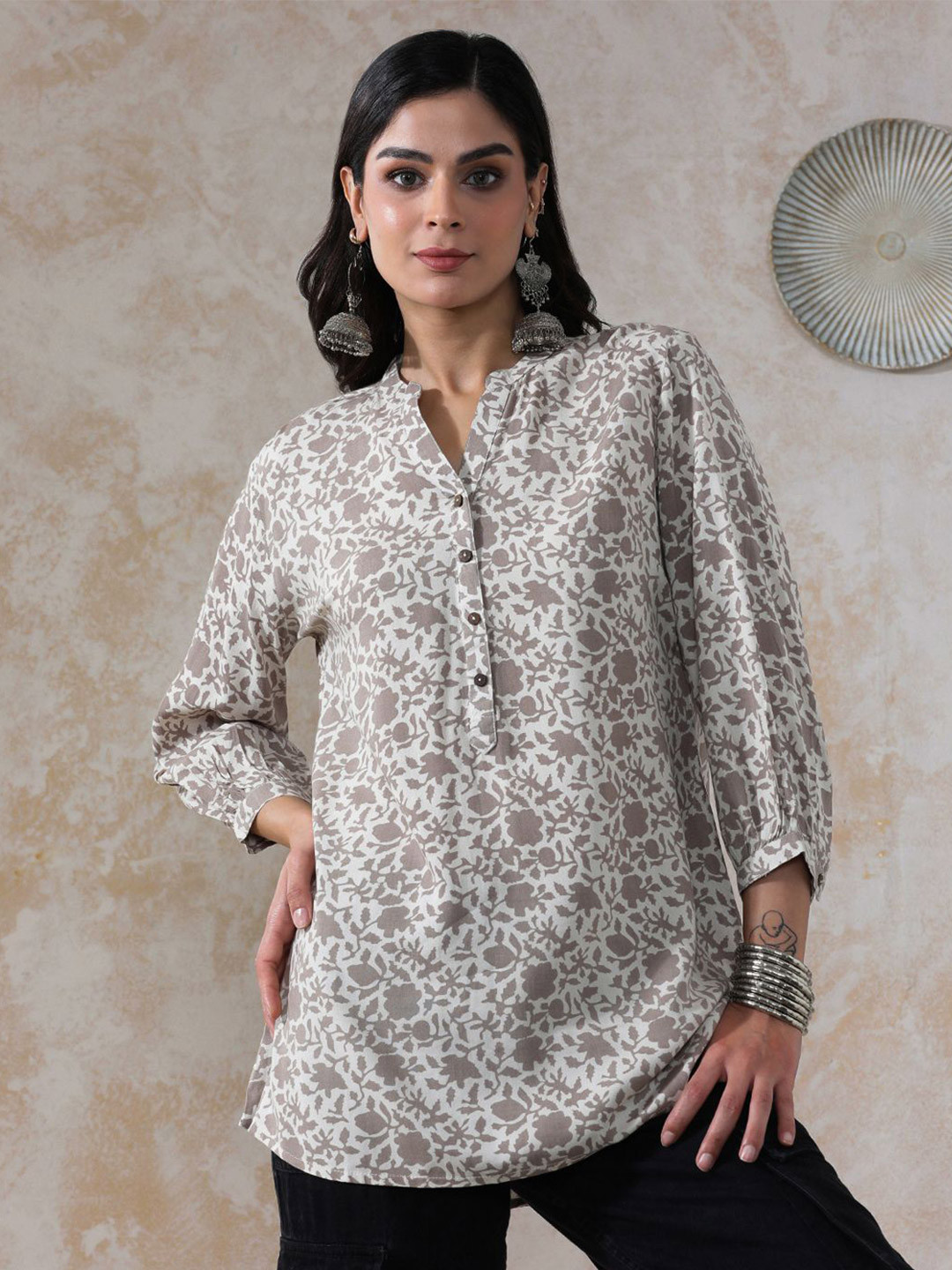 Moara Floral Print Keyhole Neck Puff Sleeve Shirt Style Top