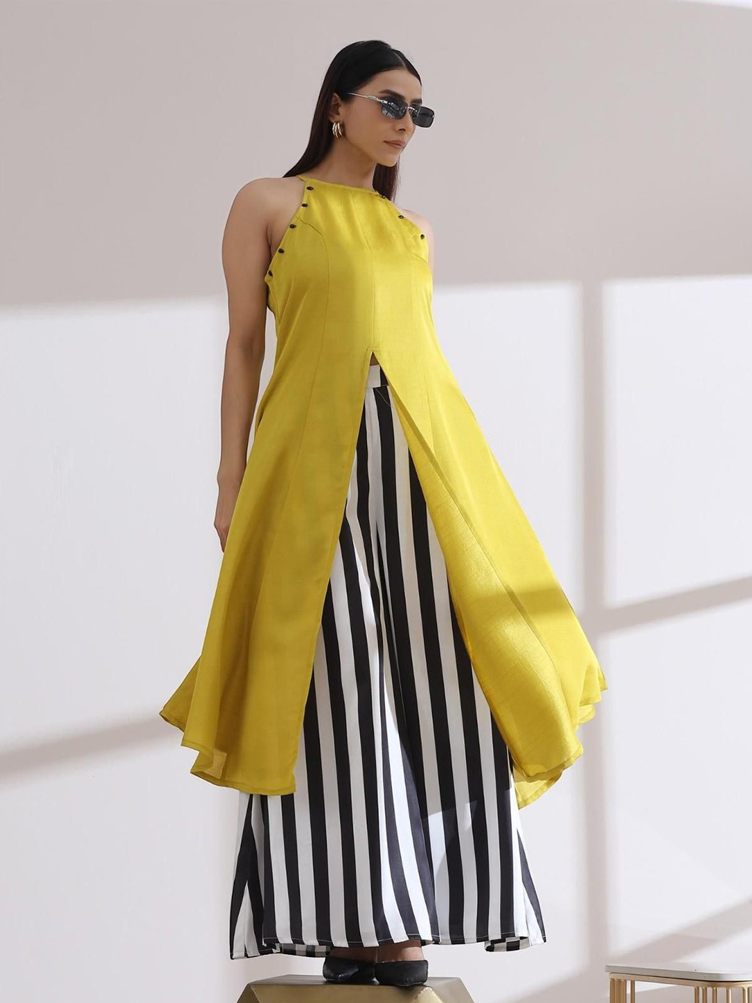 Swtantra Halter Neck Sleeveless High Slit Beads And Stones A-Line Satin Fusion Kurta With Palazzo