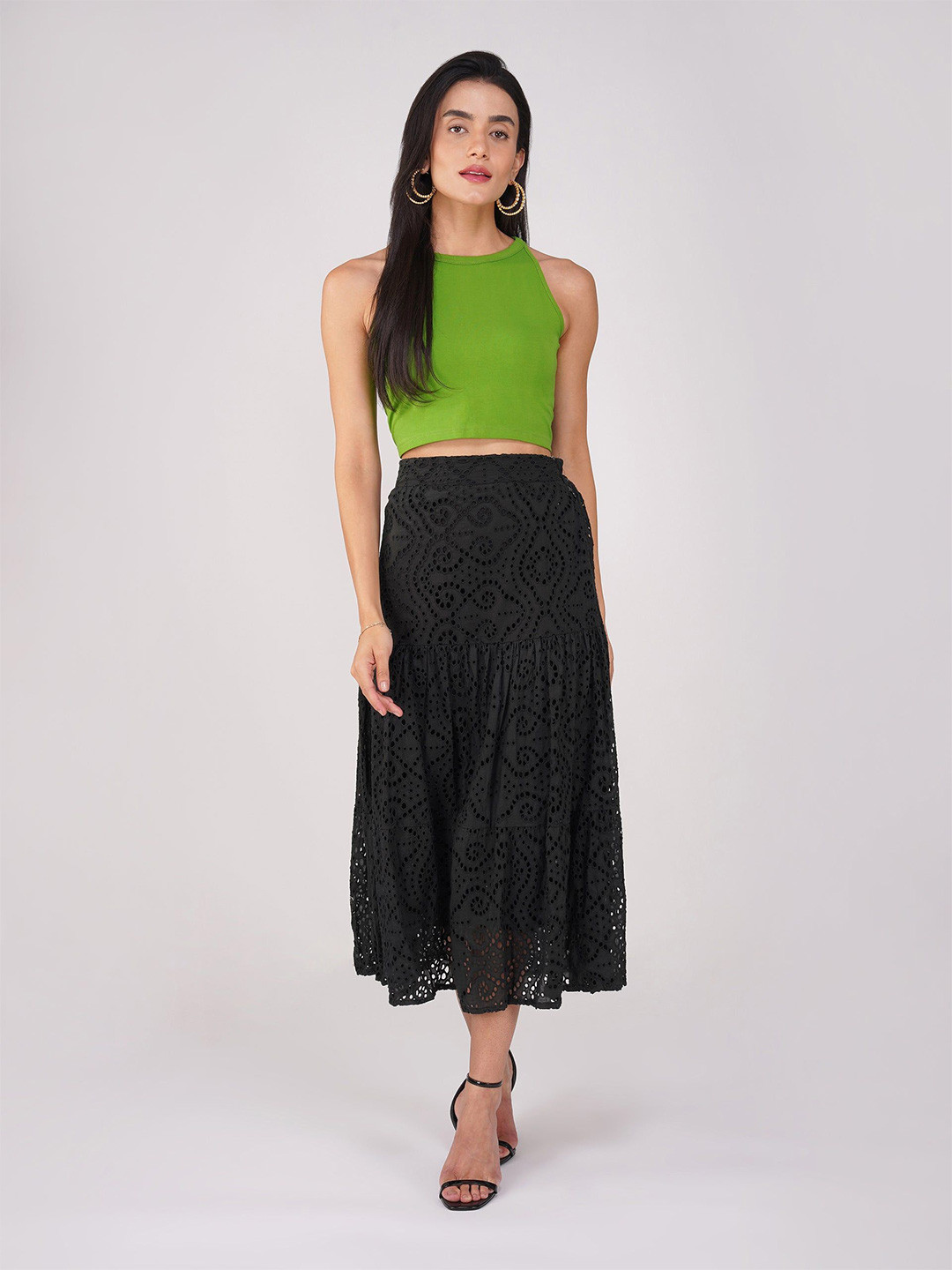 Swtantra Women's Stretchy Knitted Halter Neck Menhdi Green Crop Saree Blouse