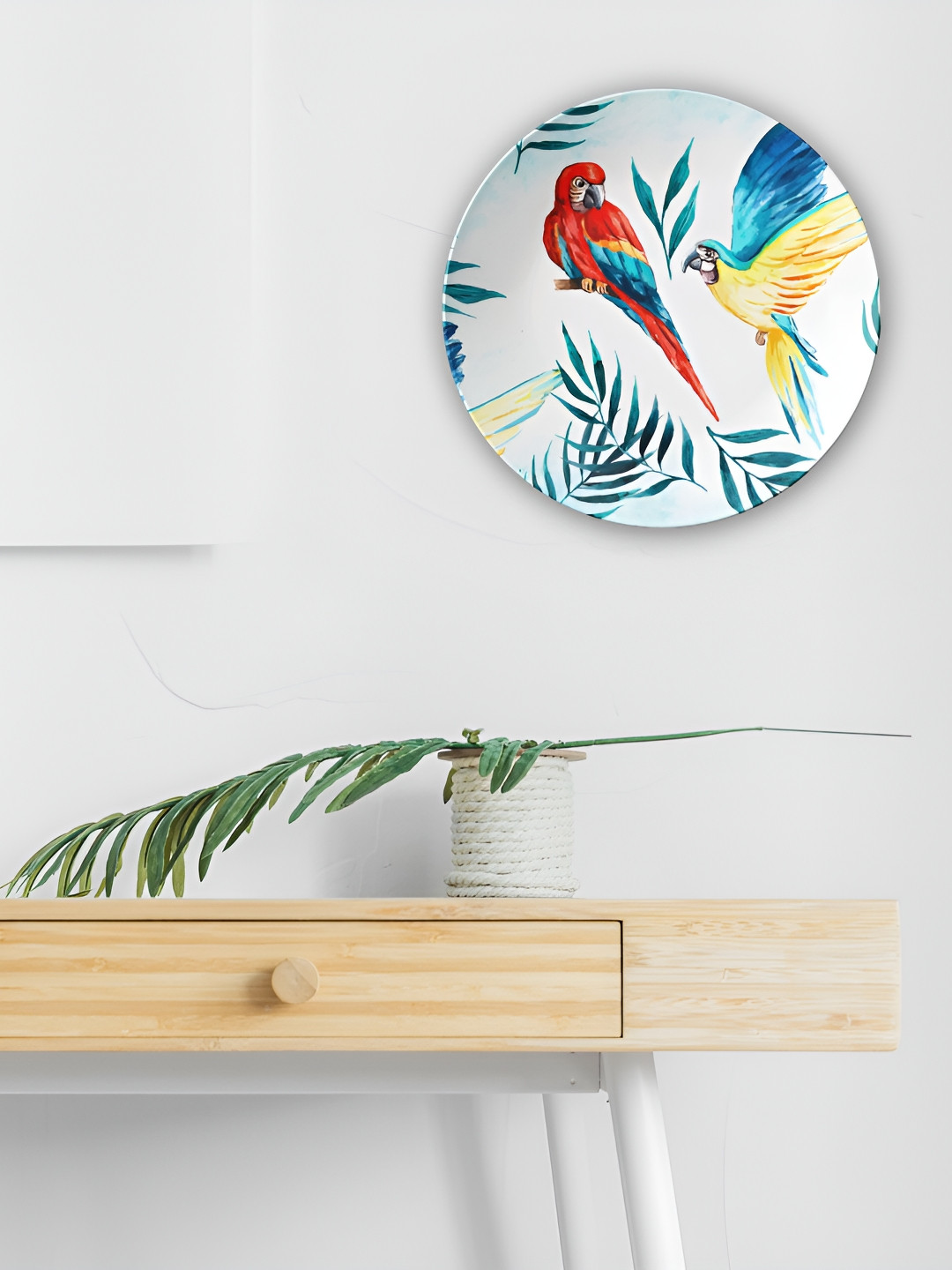 THE QUIRKY HOME A Tropical Bird Scene Crafted Ceramics Glossy Hanging Hall Wall Plates-8In