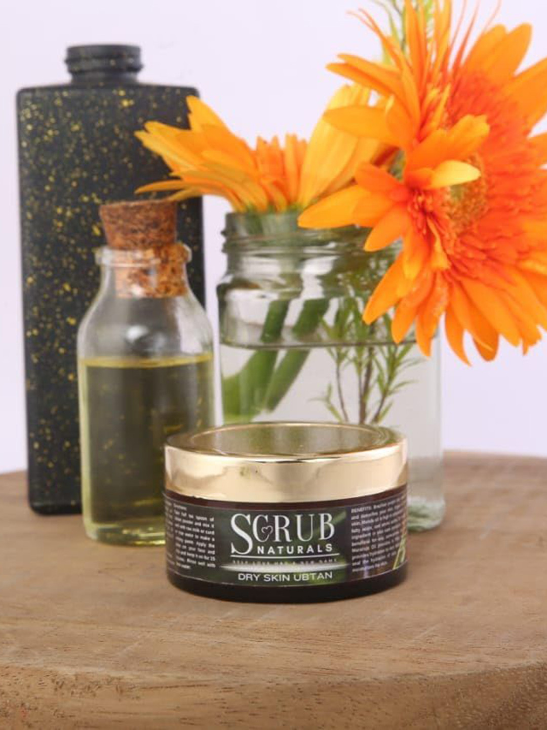 SCRUB NATURALS Dry Skin Scrub Ubtan With Vitamin C - 100 g