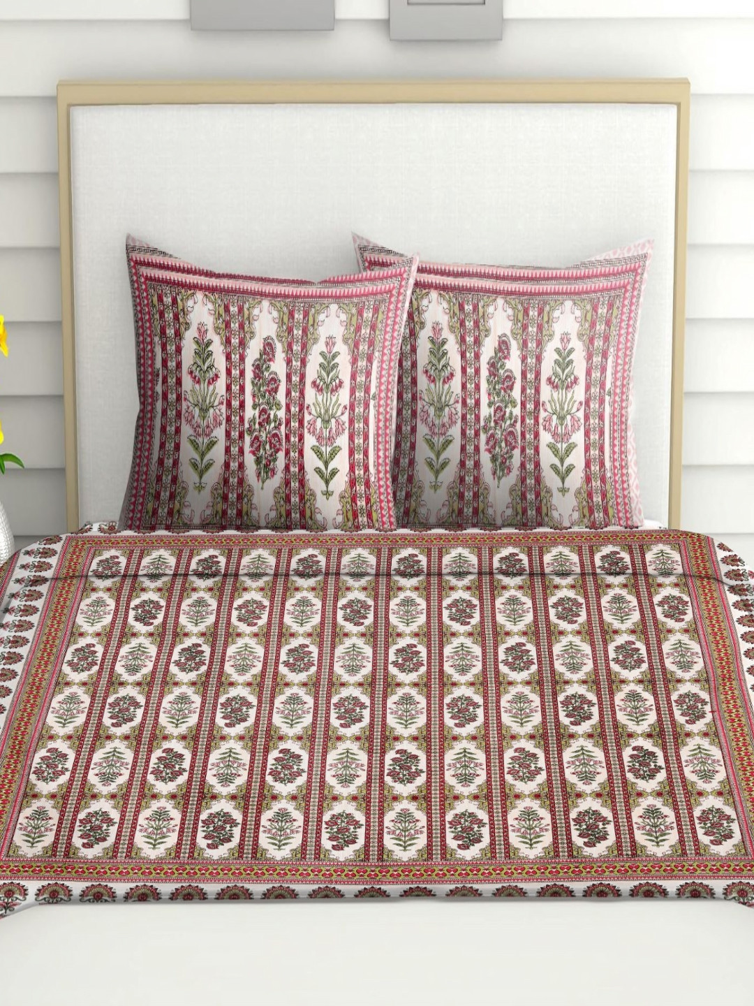 Spangle Pink & White Ethnic Motifs 260 TC King Bedsheet with 2 Pillow Covers