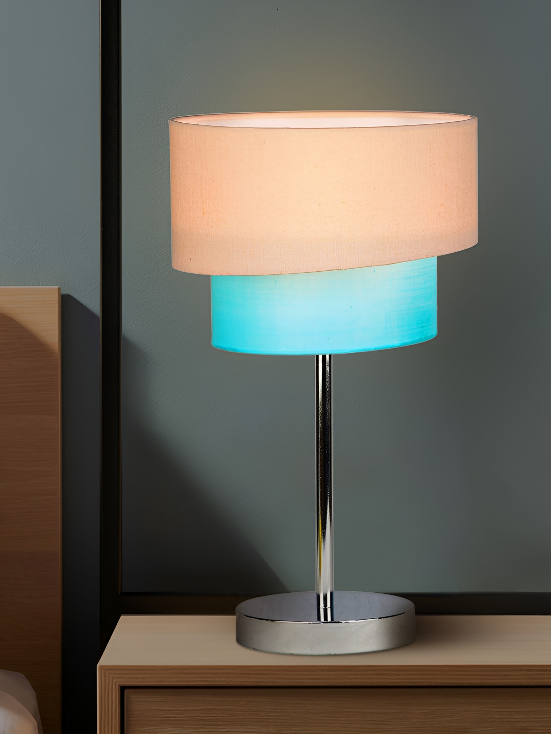 Magik Pink Metal Contemporary Cylindrical Shaped Table Lamp with Bulb