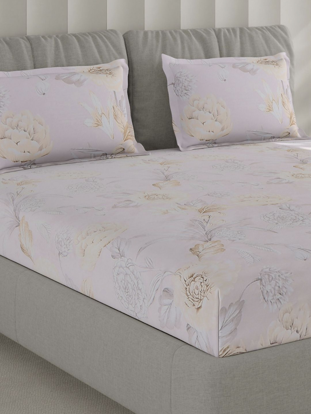 Monte Carlo Grey & Green Floral Printed 130 TC Queen Bedsheet Set 2.2 x 2.5 m