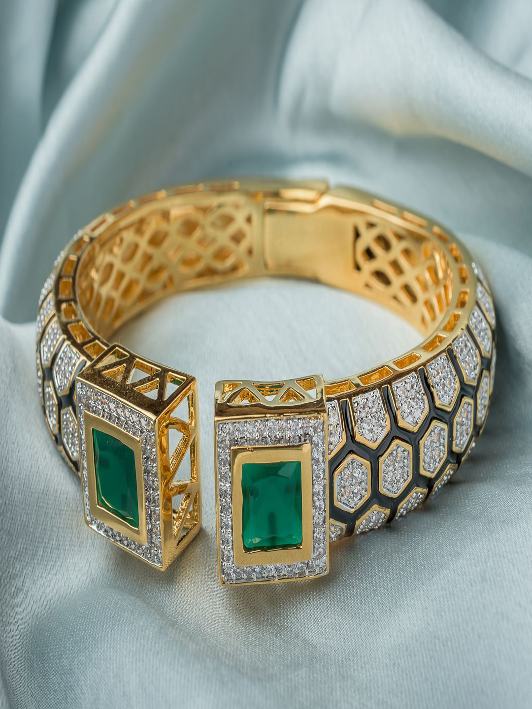 vivinia BY VIDHI MEHRA Florence Gold-Plated Artificial Stones Studded Cuff Bracelet