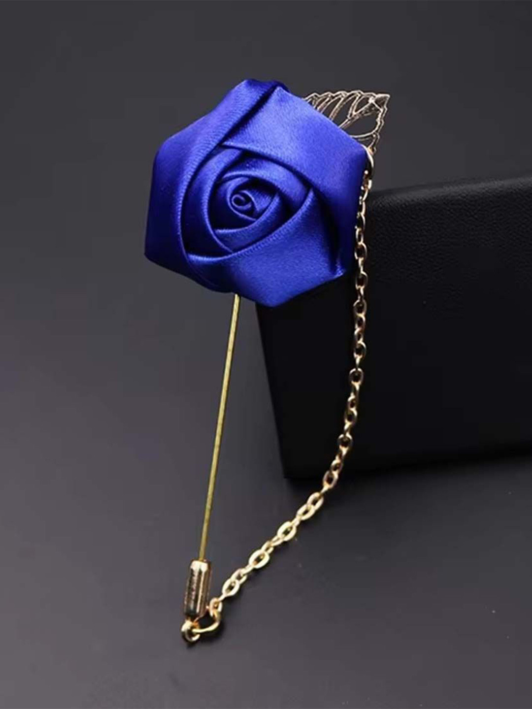 Curren Men's Flower Brooch