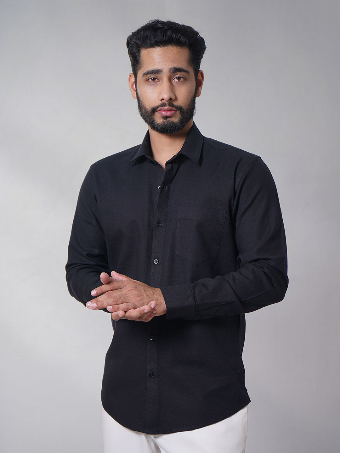 Putra Men Standard Opaque Casual Shirt