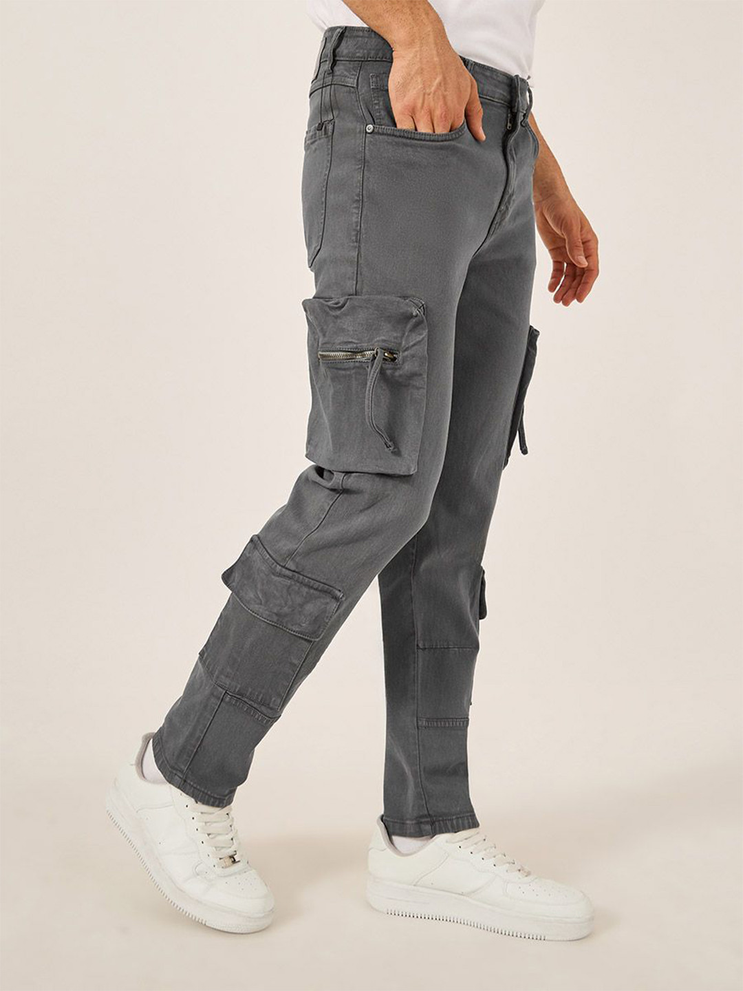 Styli Men Straight Fit Mid-Rise Cargo Clean Look Stretchable Jeans