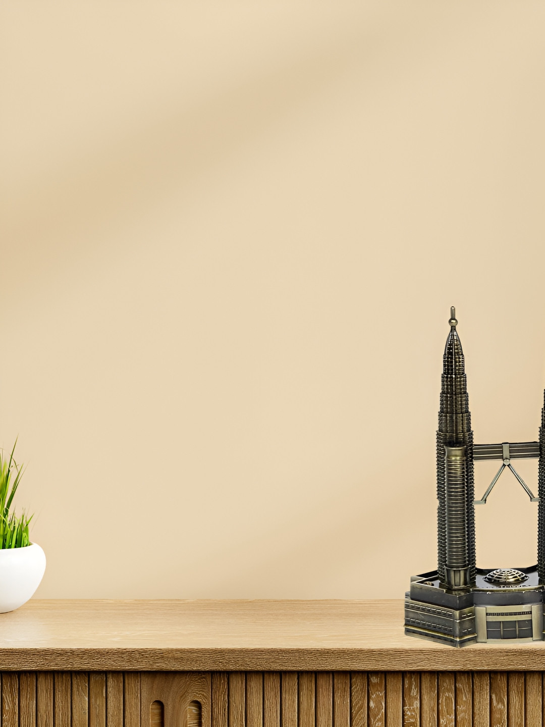 THE QUIRKY HOME Petronas Twin Tower Bronze Metal Metallic Living Room Medium Showpiece - 7.1 Inches