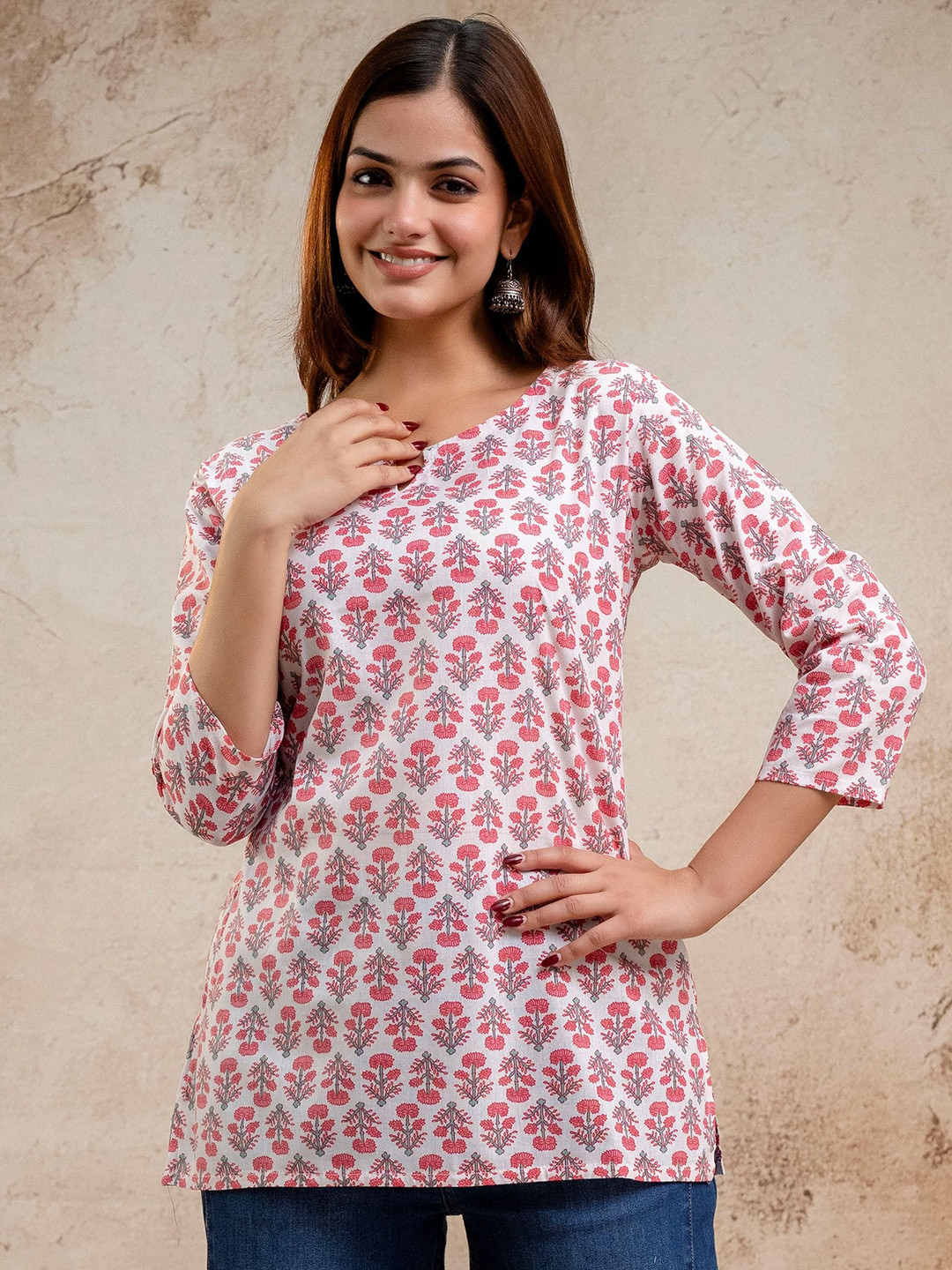 SURHI Floral Printed V-Neck Pure Cotton Kurti