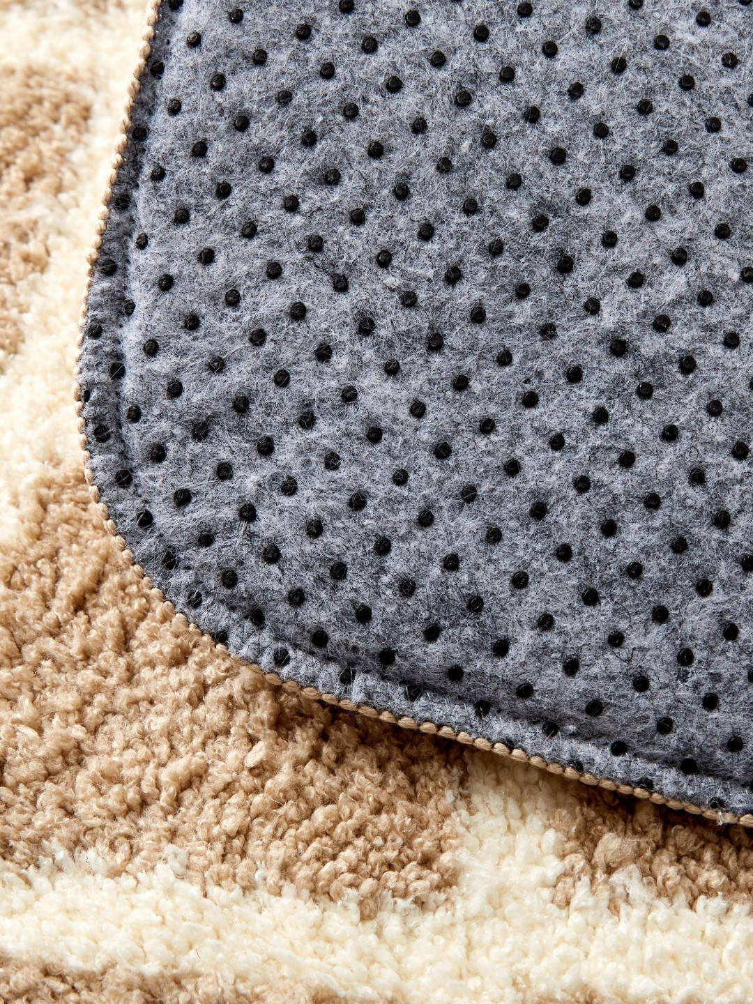 Home Centre Beige & White Checked 1400 GSM Bath Rugs