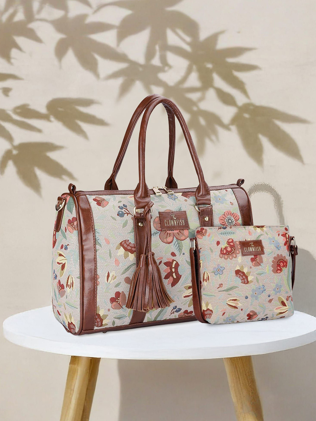 THE CLOWNFISH Women Floral Printed Handbags With Sling Bag