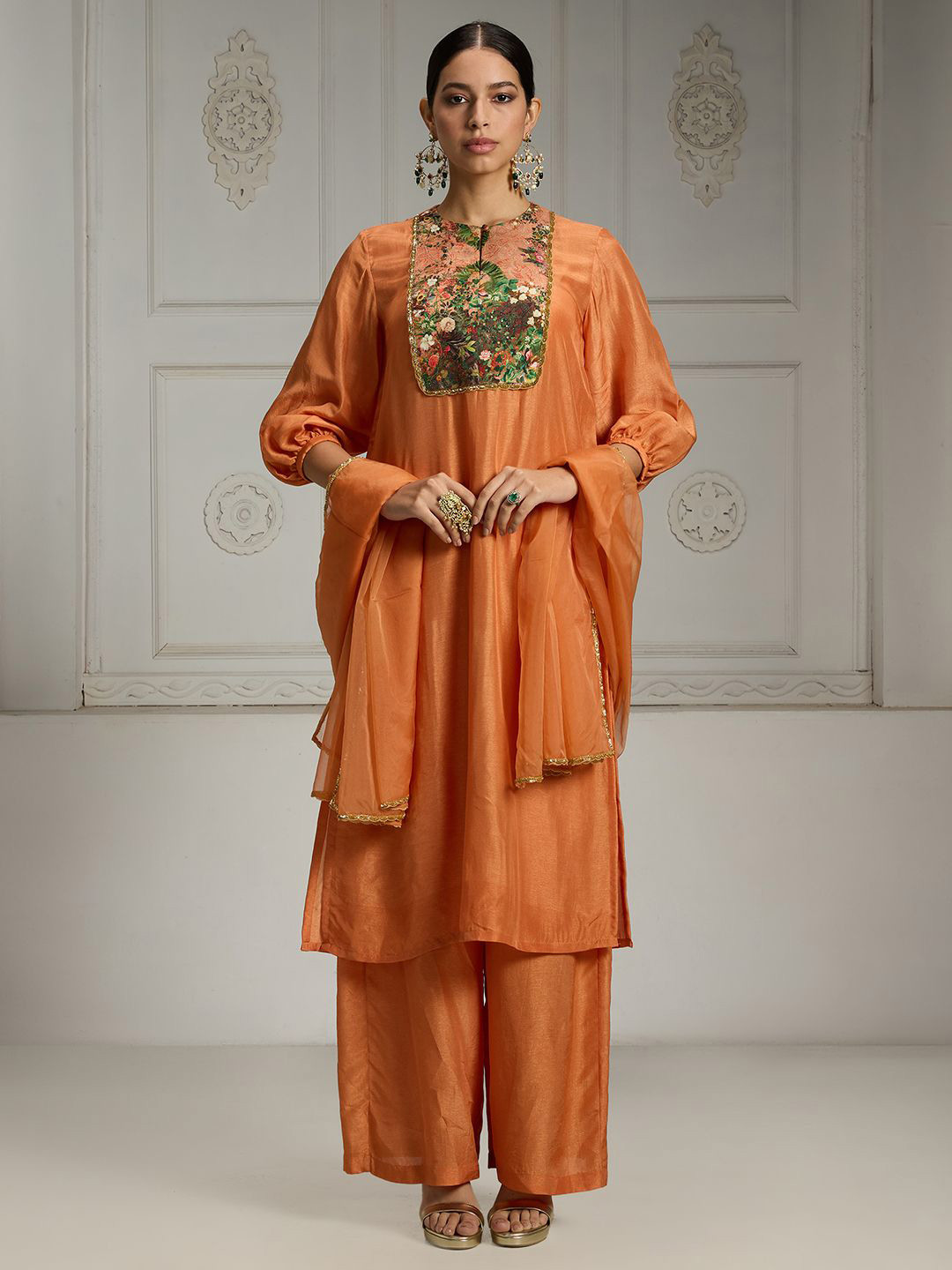 Rivaar By Rocky Star Floral Embroidered Gotta Patti Keyhole Neck Straight Kurta