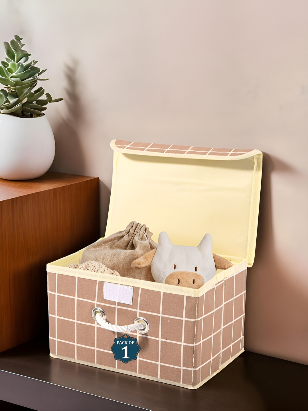 Aura Brown & White Multipurpose Medium Storage Box With Lid & Handle