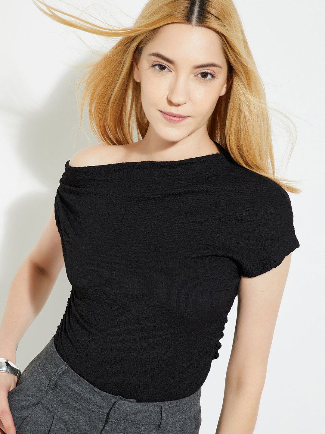 max One Shoulder Top