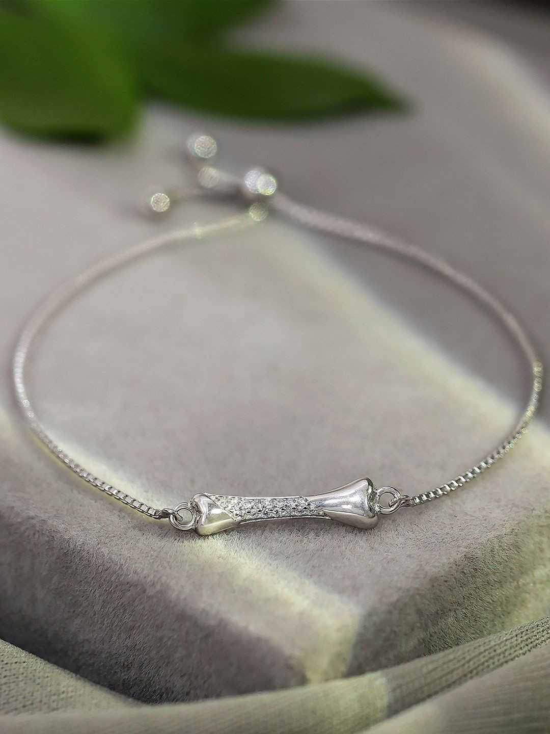 Tweov Jewels Women 925 Sterling Silver CZ Studded Bone Bar Chain Bracelet