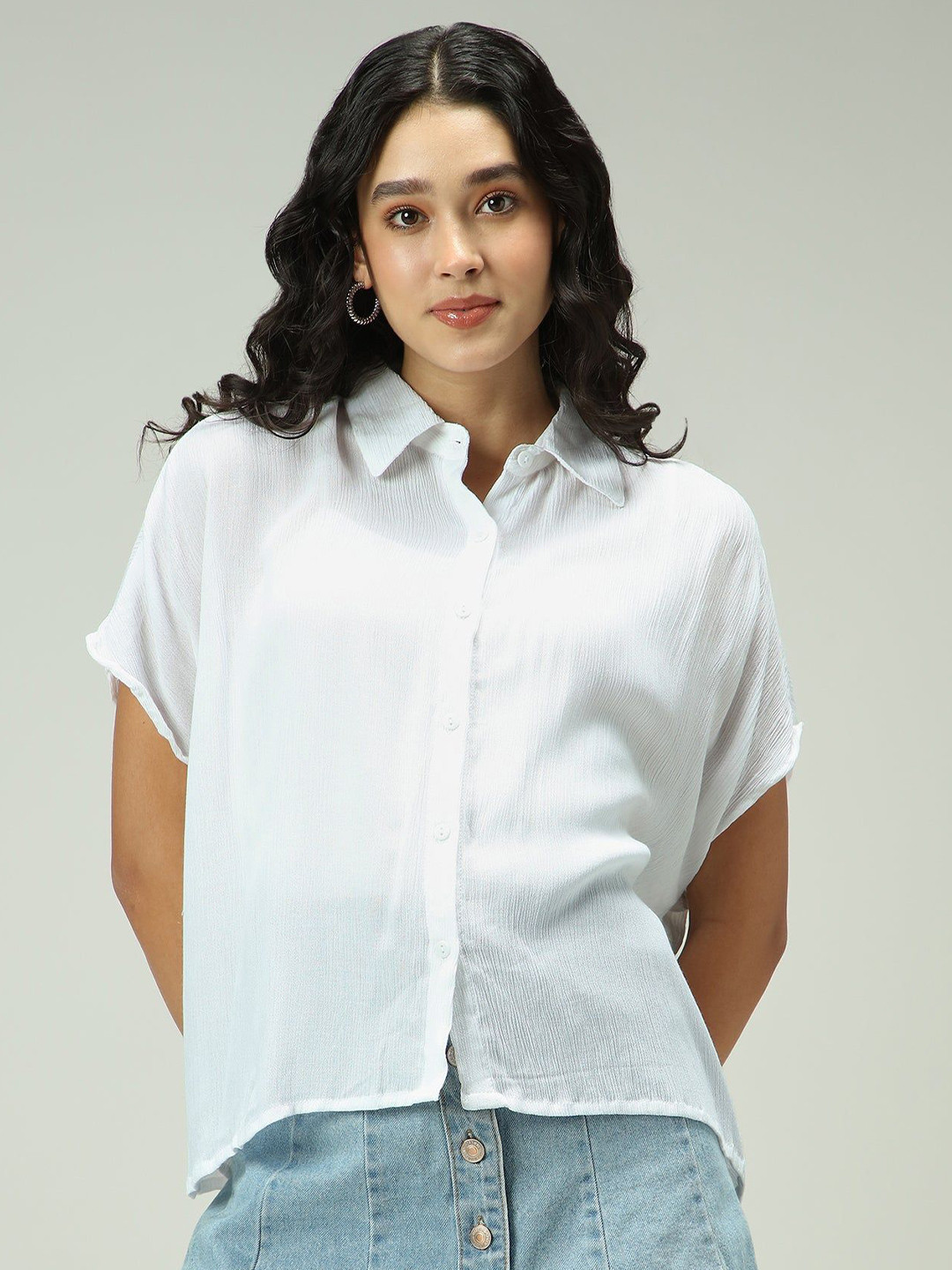 Outzidr White Solid Flowy Shirt