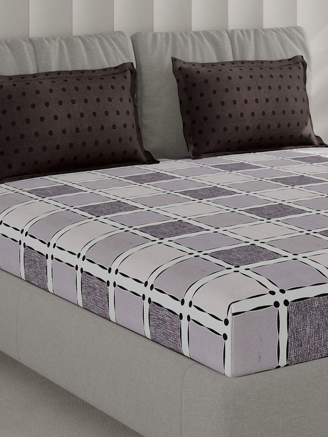 Monte Carlo Grey & White Geometric Printed 130 TC Queen Bedsheet Set 2.3 m x 2.5 m