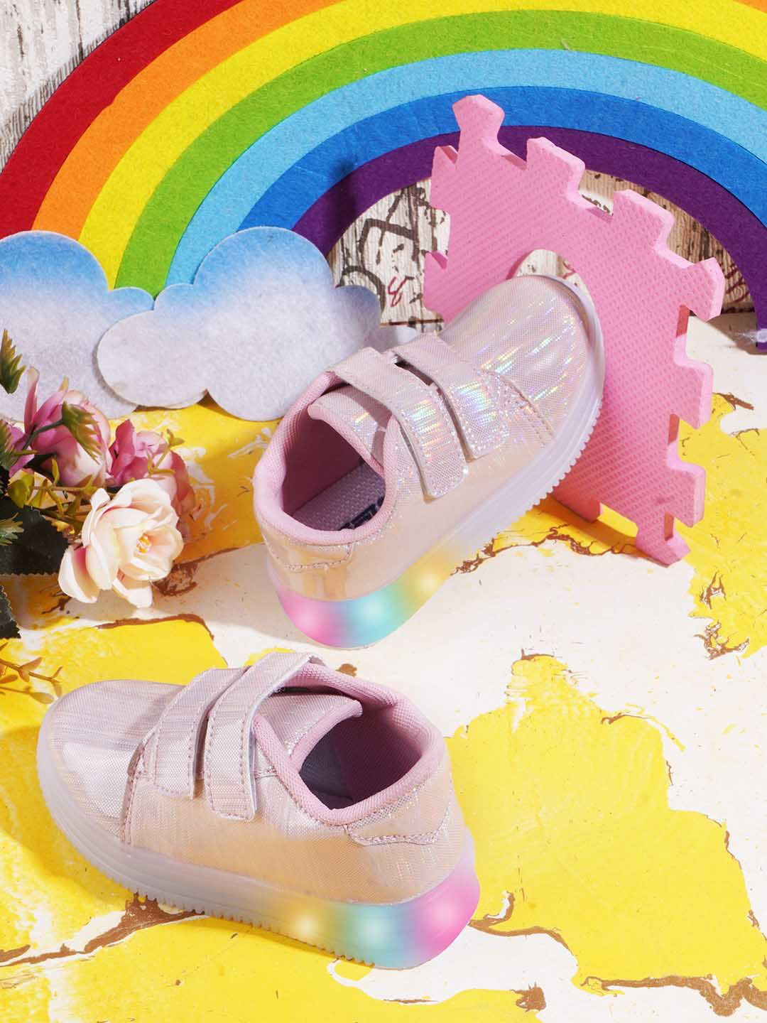 KATS Girls Perforations Blink LED Light Sneakers