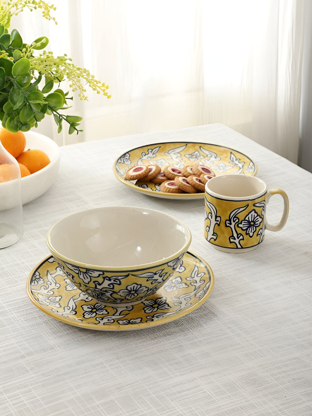 VarEesha Manohar Yellow Floral Ceramic Microwave Safe 4 Piece Dinner Set