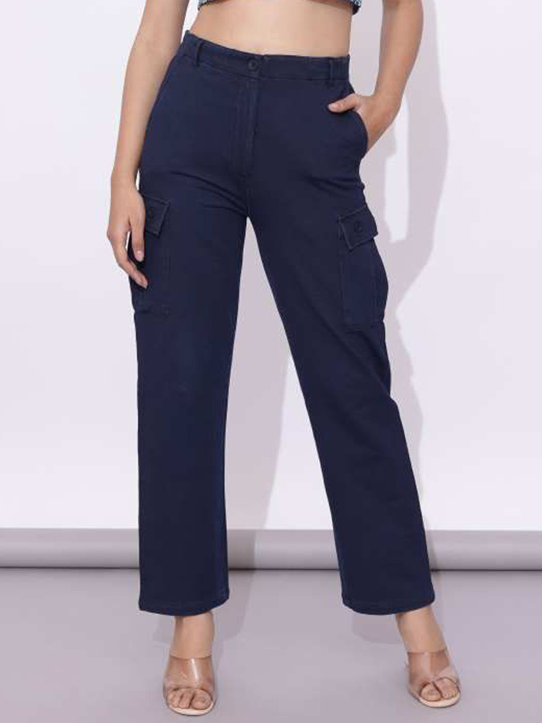 Mlada Women Flap Pocket Mid Rise Relax Fit Stretchable Denim Cargo Pants