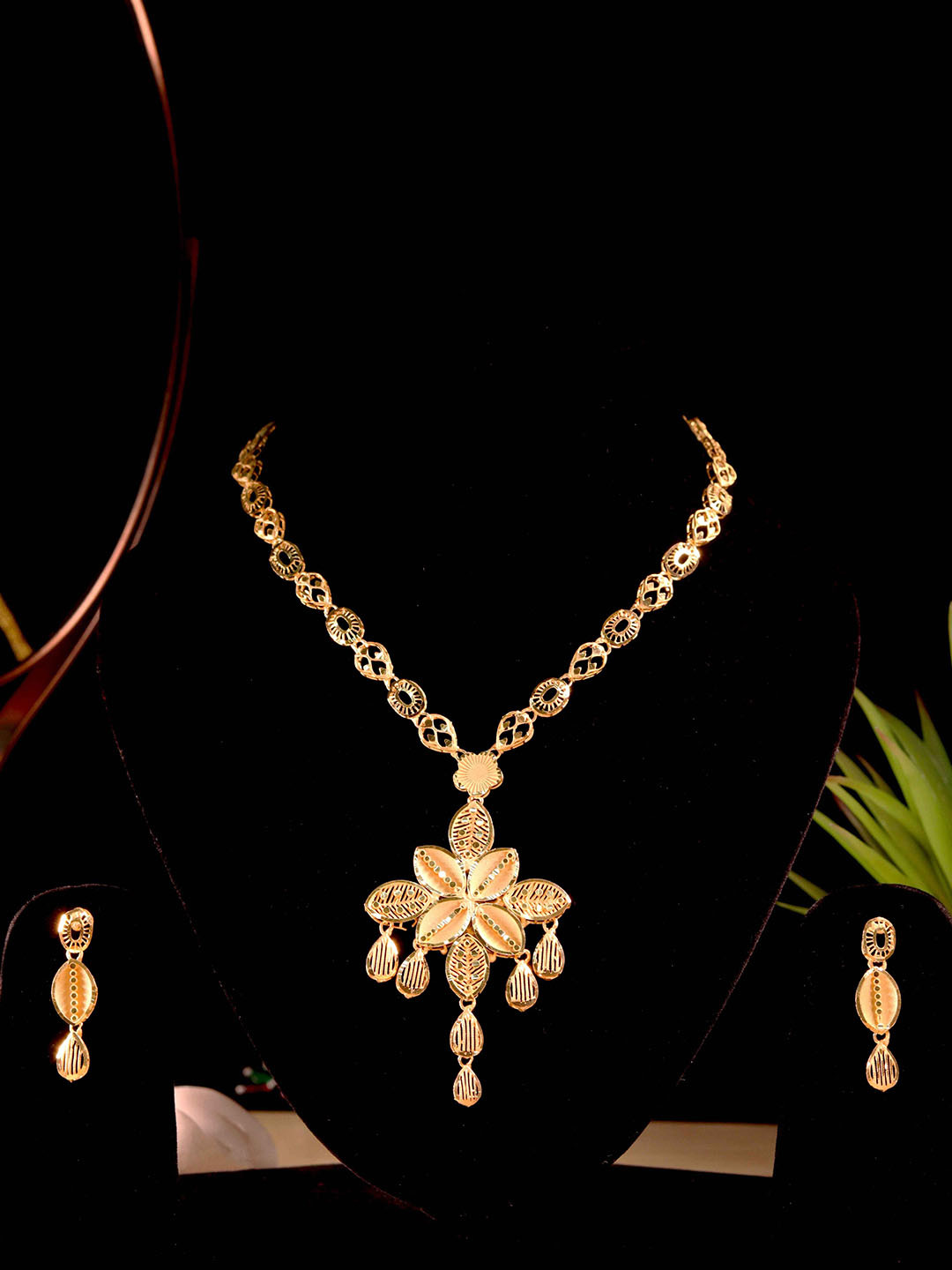 GOLD CASH 10k Gold- Plated Jewellery Set