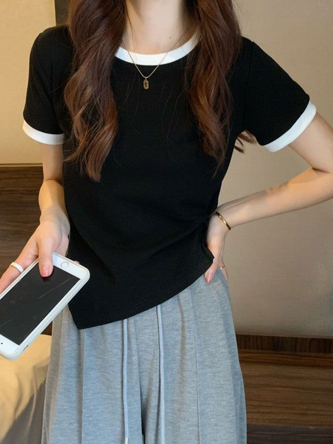 Outzidr Women Contrast Binding Ringer T-Shirt