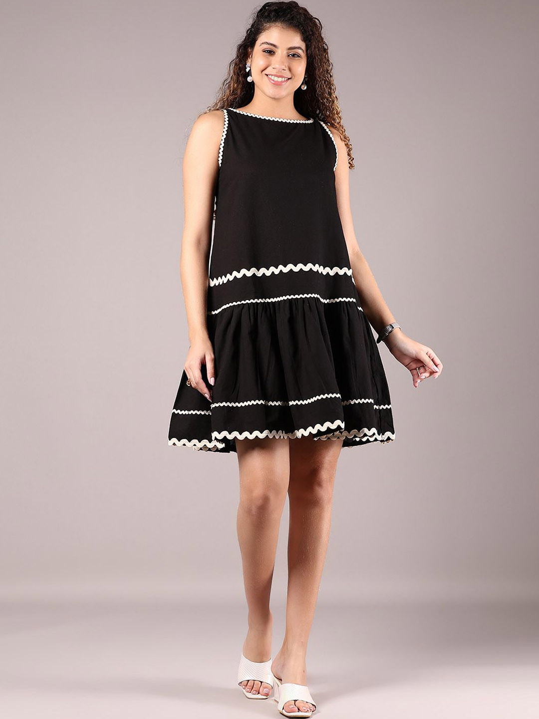 V-Mart Women Solid Ethnic Dress with Taping Detail